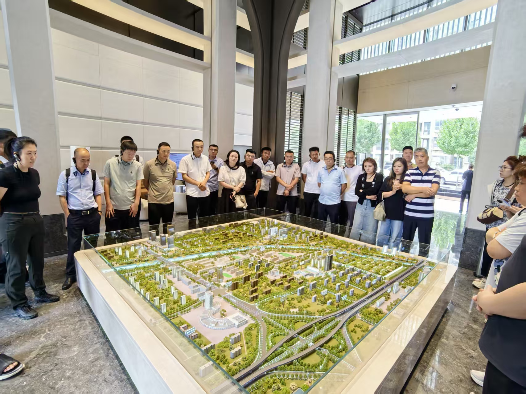 1759125880132611.jpeg bec69532d2bee50e080b63c9bee3eb18.jpg